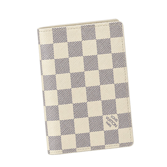 Louis Vuitton Damier Azur Passport Cover – White detail view